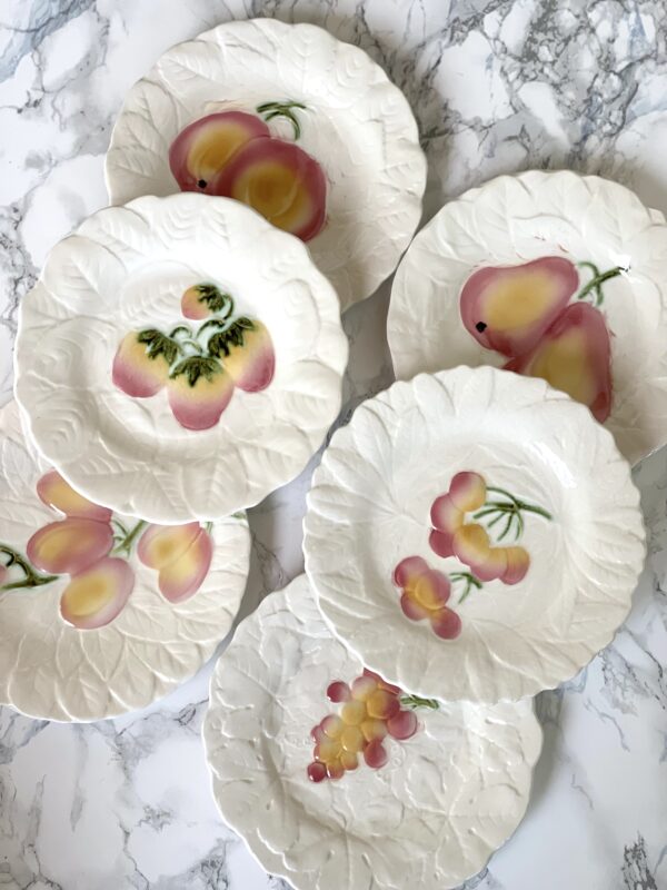 Lot de 6 assiettes à dessert en barbotine Sarreguemines décor fruits