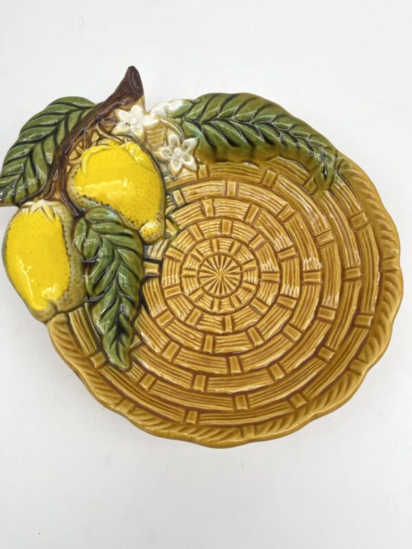 Petit plat ou coupe en barbotine décor citron – Image 3