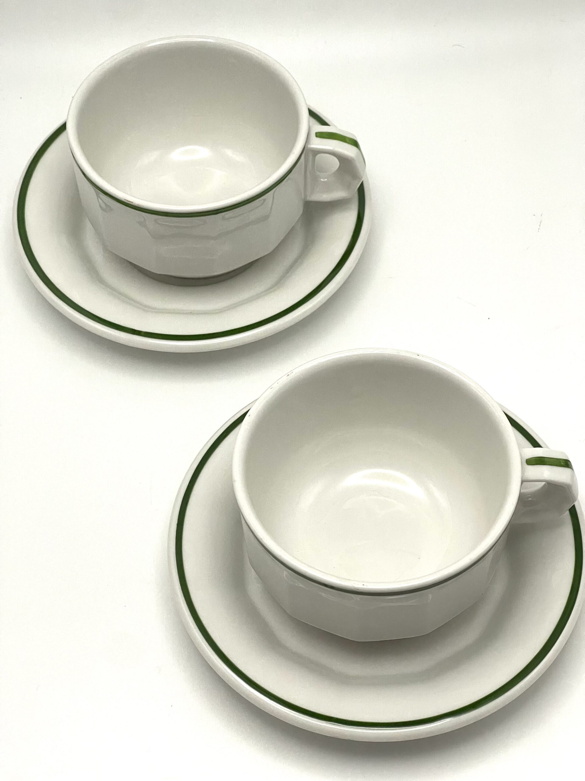 Grande tasse à déjeuner bistrot Pillivuyt France blanche et liseret vert – Image 4