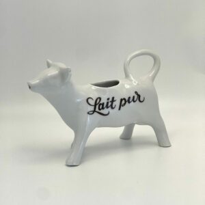 Pot à lait vache Apilco en porcelaine blanche