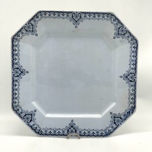 Assiette plate ancienne octogonale Magenta Vermont et Blanchet Terre de Fer