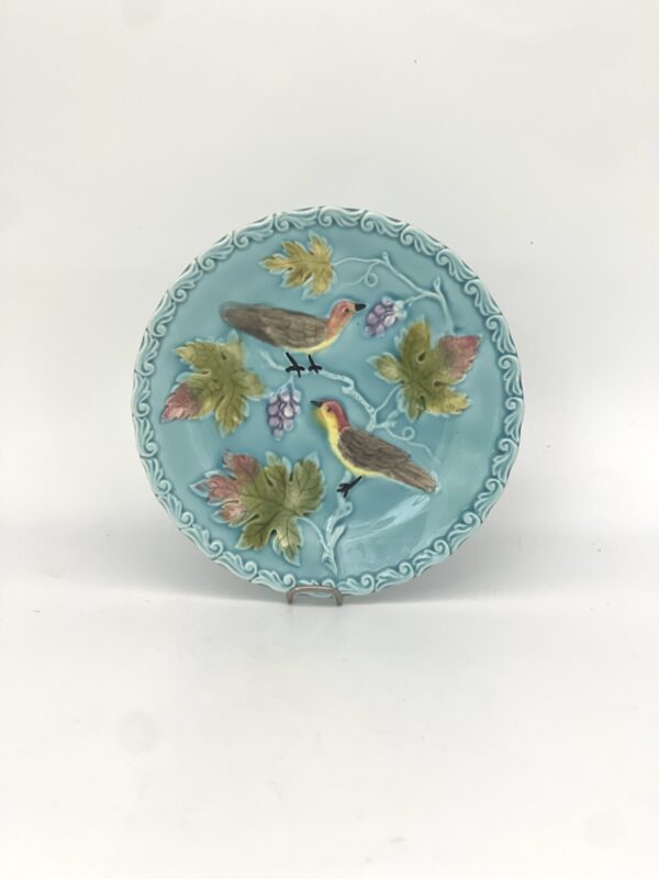 Petite assiette en barbotine / majolique décor oiseaux Germany