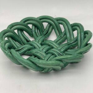 Coupe à fruits en faience tressée verte