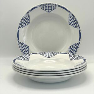 Assiette creuse Moulin des Loups Pantin décor damier bleu