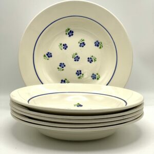 Assiette creuse Badonviller Claudius décor petites fleurs bleues et vertes